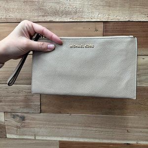 Brand new Michael Kors wristlet